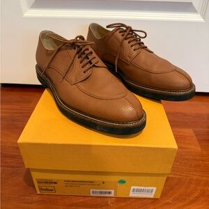 Tod's Tan Leather Oxfords